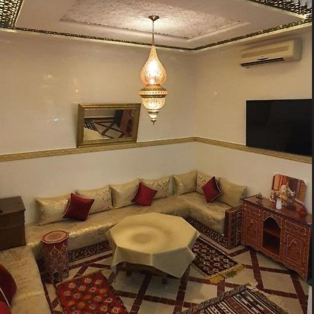Quarya Assiyahia - Riad Camilia- Maison Entiere Avec Piscine Маракеш Екстериор снимка