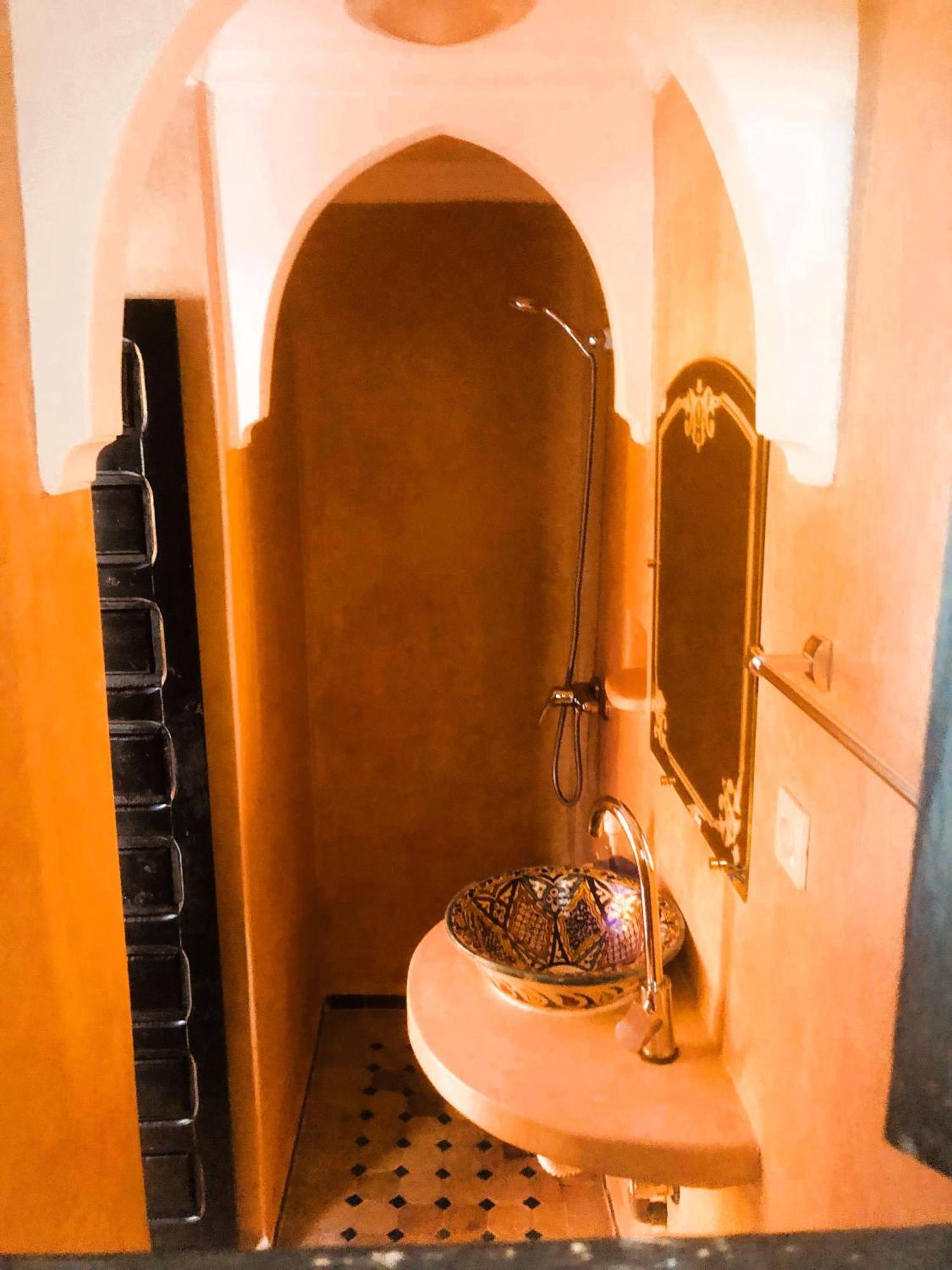 Quarya Assiyahia - Riad Camilia- Maison Entiere Avec Piscine Маракеш Екстериор снимка